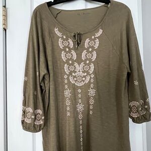 Chico's Embroidered Peasant Top, Green, size 2/12 US